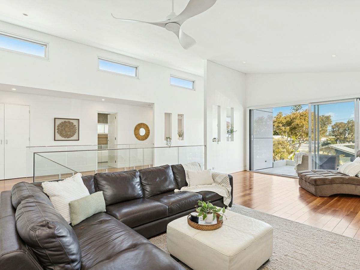 10 Binburra Avenue, TOOWOON BAY, Toowoon Bay - Thumbnail 8