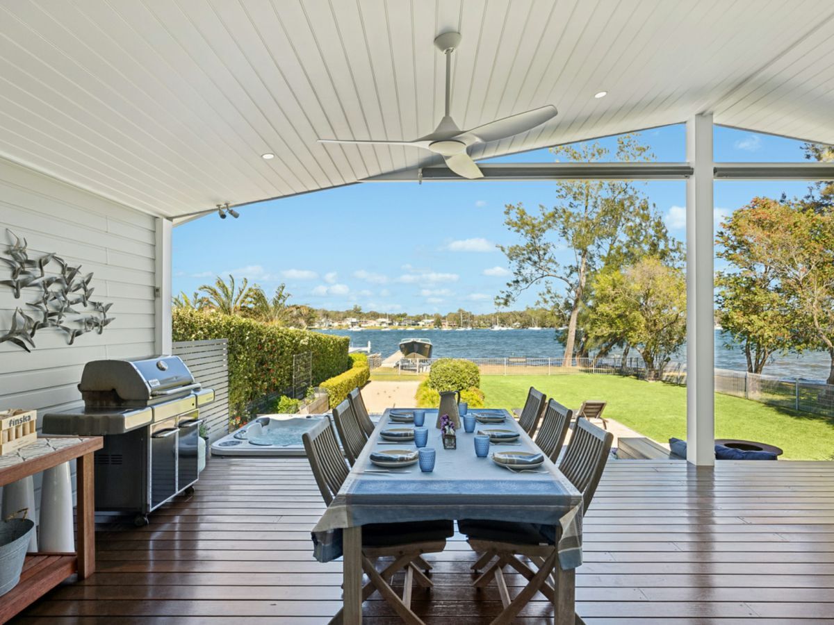 62 Gordon Avenue, SUMMERLAND POINT, Summerland Point - Thumbnail 7