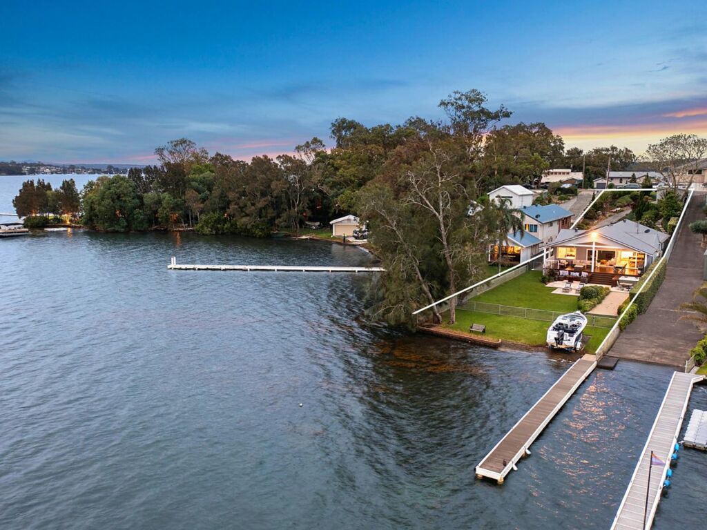 Image of 62 Gordon Avenue, SUMMERLAND POINT