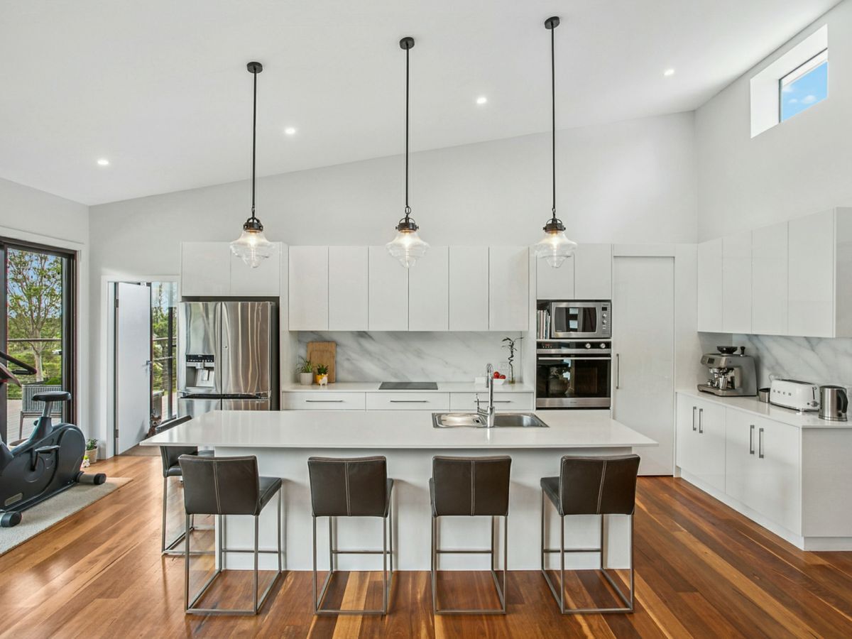 147 Mataram Road, WOONGARRAH, Woongarrah - Thumbnail 3