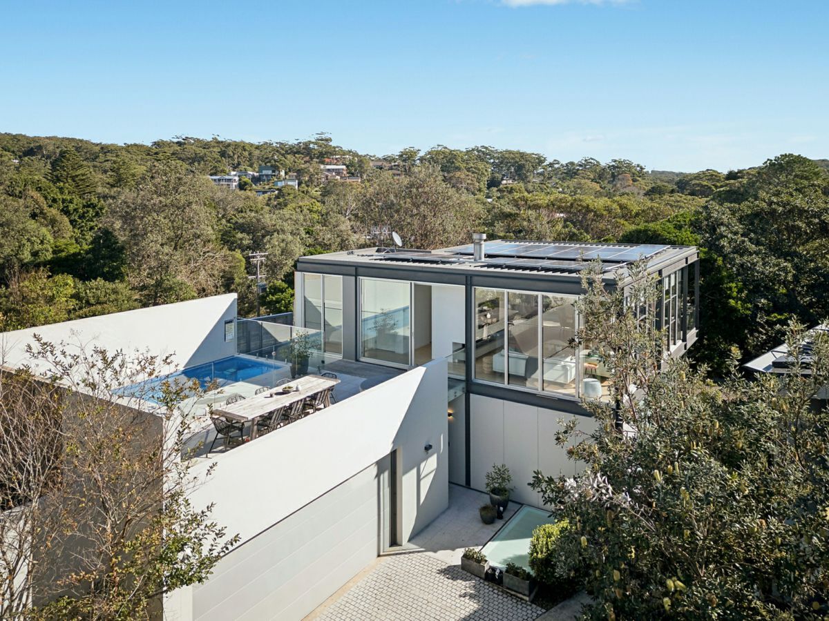 13 Tudibaring Parade, MACMASTERS BEACH, Macmasters Beach - Thumbnail 2
