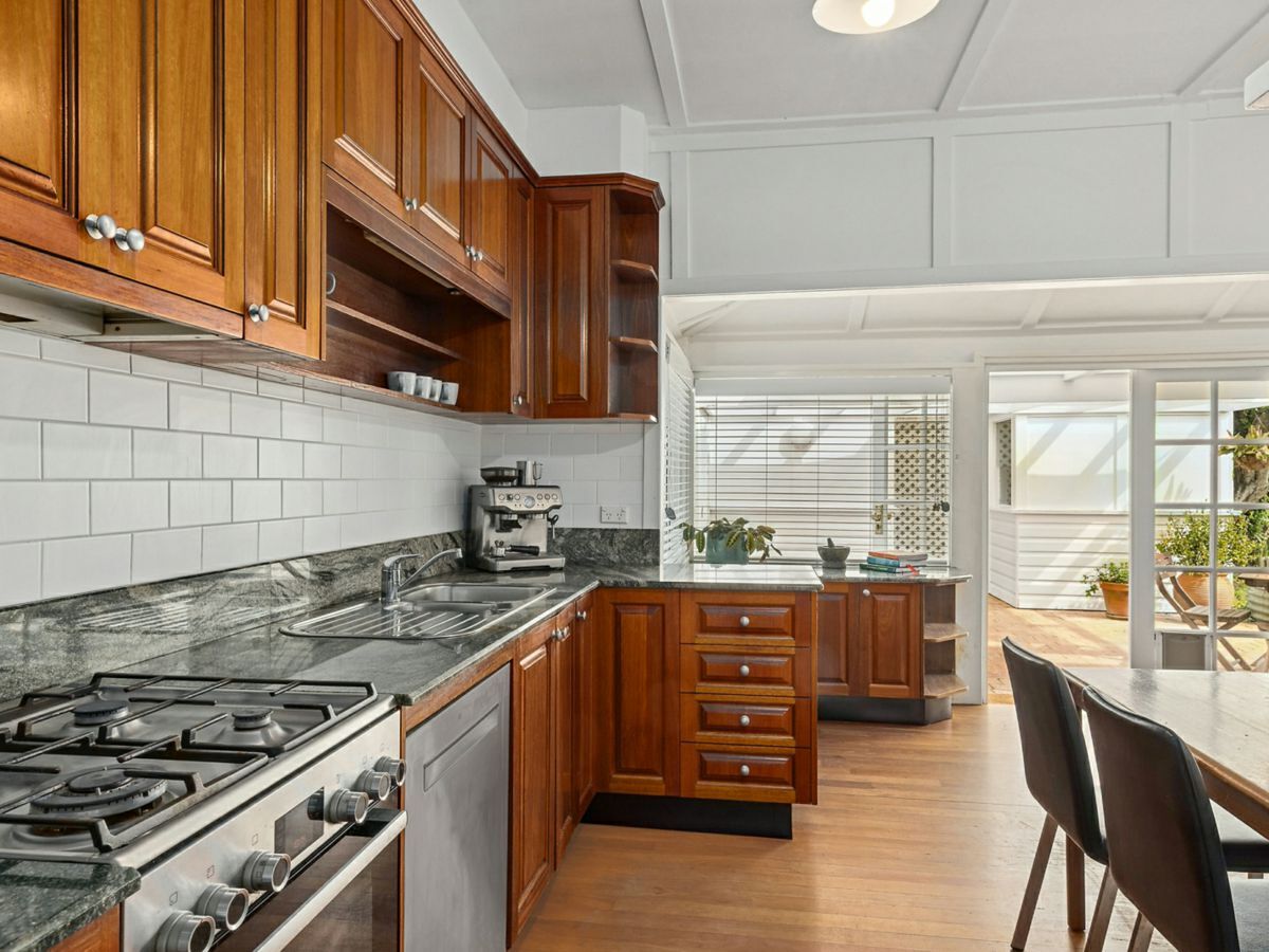 141a Ocean View Drive, WAMBERAL, Wamberal - Thumbnail 5