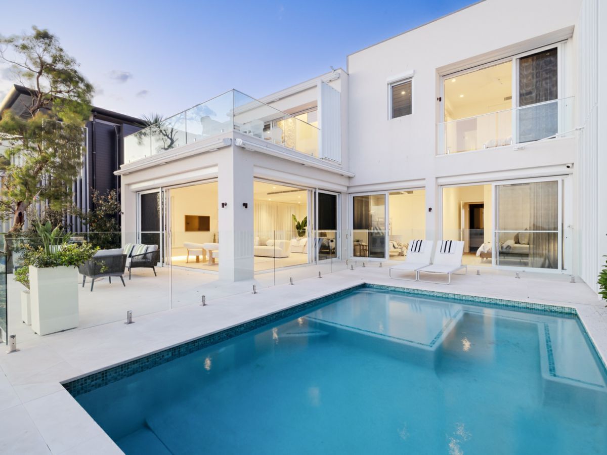 36 MacDonald Street, KILLCARE HEIGHTS, Killcare Heights - Thumbnail 2