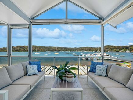 Picture of 5 bedroom house for sale.