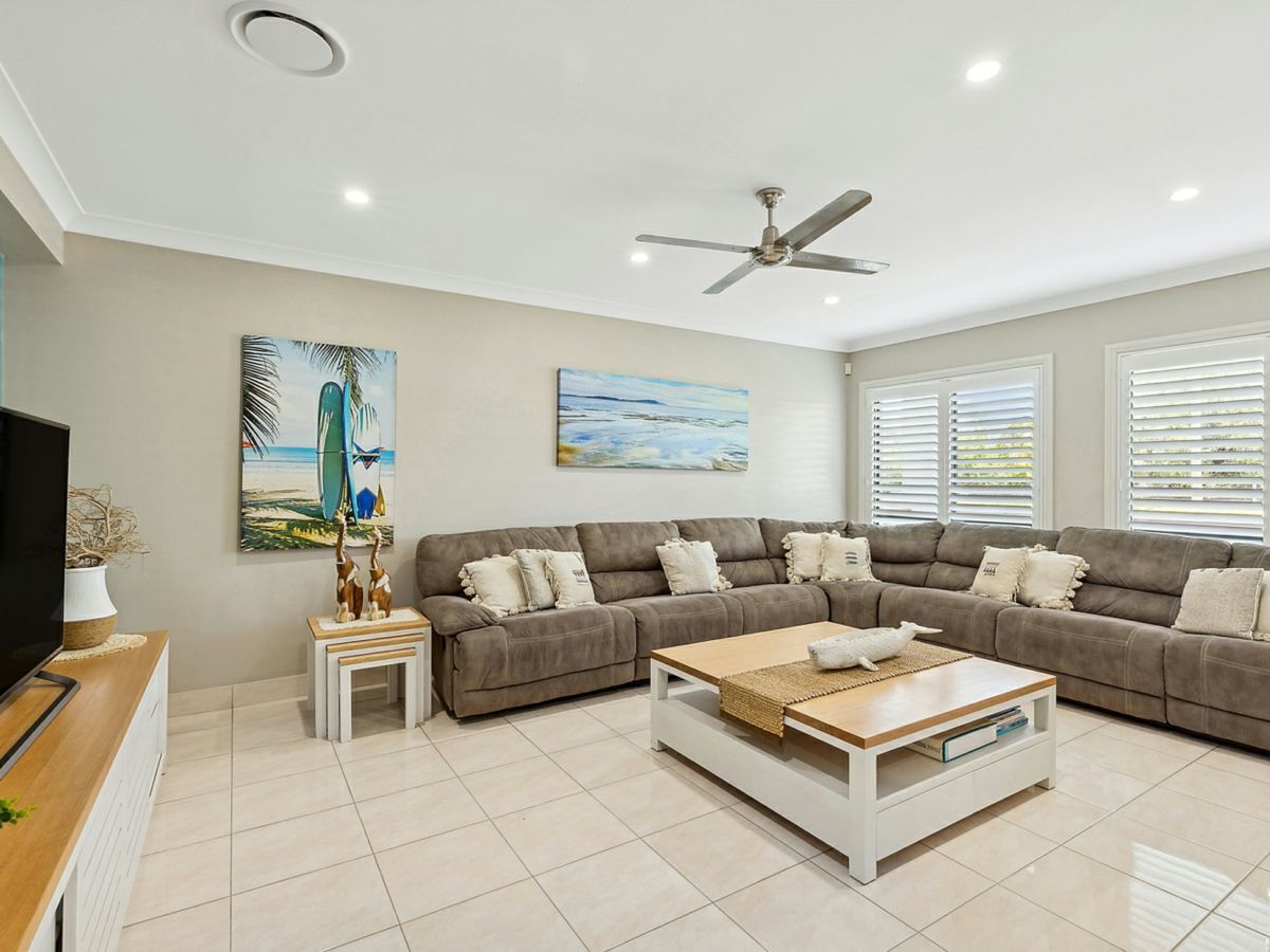 29 Bundara Avenue, WAMBERAL, Wamberal - Thumbnail 5