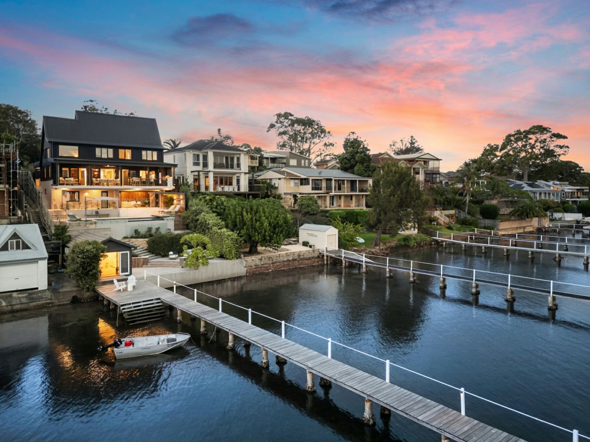 34 Eulalia Avenue, POINT FREDERICK, Point Frederick - Thumbnail 2