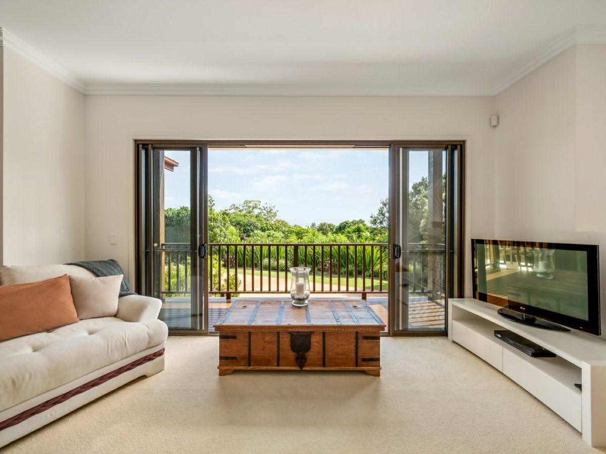 6 Westminster Boulevard, ELANORA, Elanora - Thumbnail 8