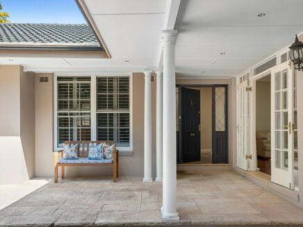 Picture of 4 bedroom house for sale.