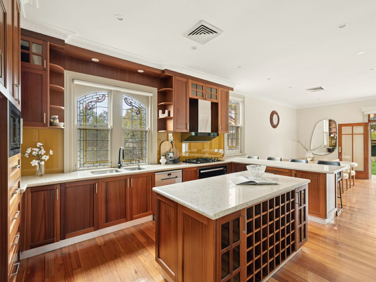 318 Burwood Road, BURWOOD, Burwood - Thumbnail 4