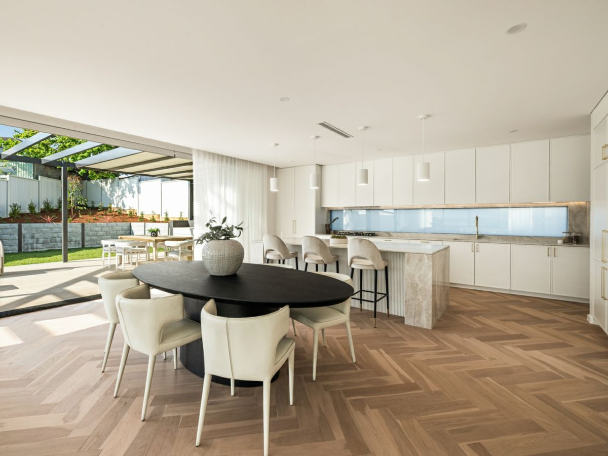 16 Cameron Crescent, RYDE, Ryde - Thumbnail 4