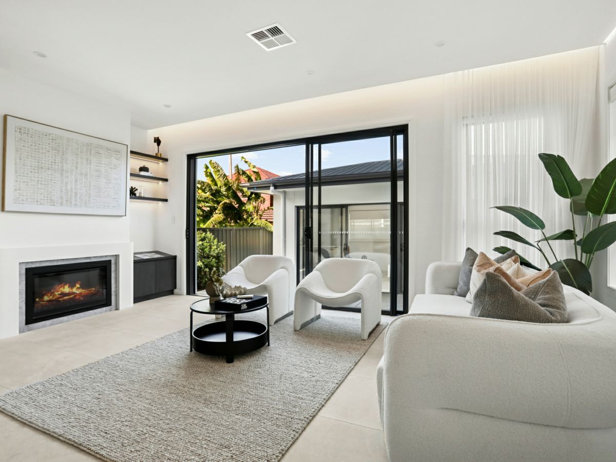 40 Lindsay Street, BURWOOD, Burwood - Thumbnail 2
