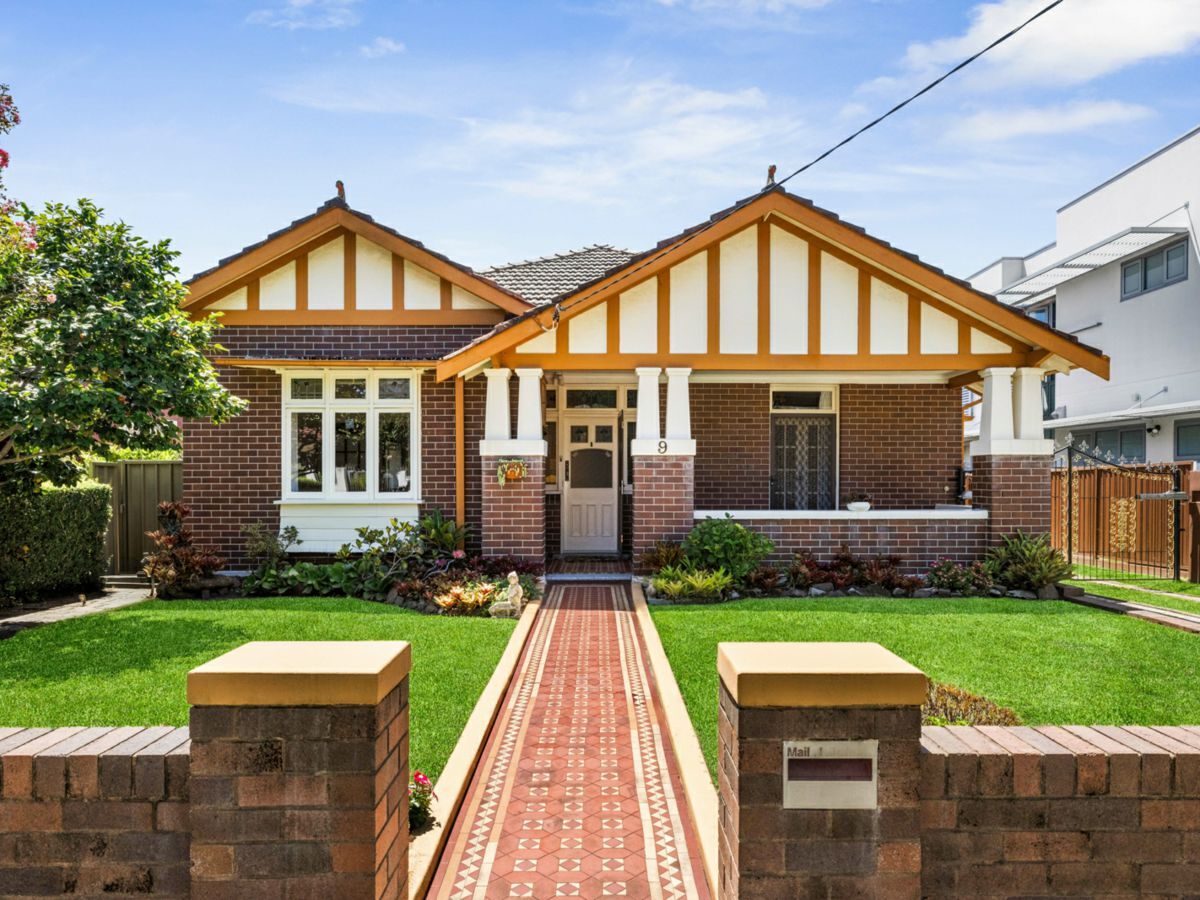9 Oxford Road, STRATHFIELD, Strathfield - Thumbnail 2