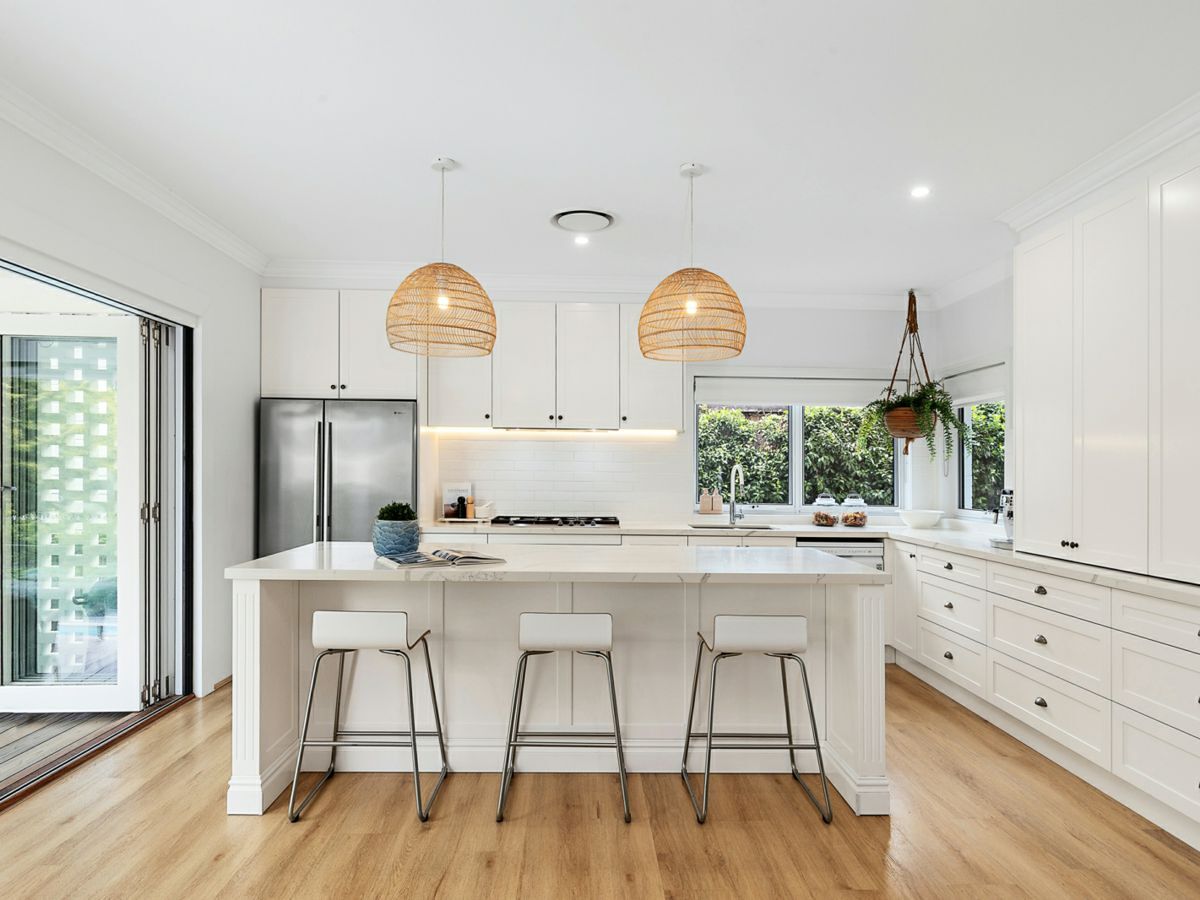 11A Chapman Avenue, BEECROFT, Beecroft - Thumbnail 2