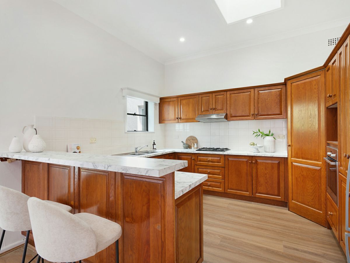 house for sale in 160 Hall Street, BONDI BEACH mcg190p42434 Knight