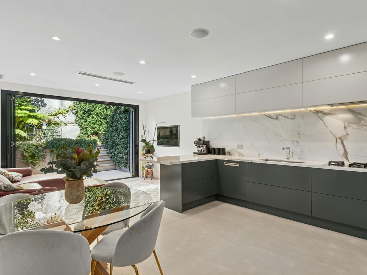 62 Brougham Street, POTTS POINT, Potts Point - Thumbnail 2