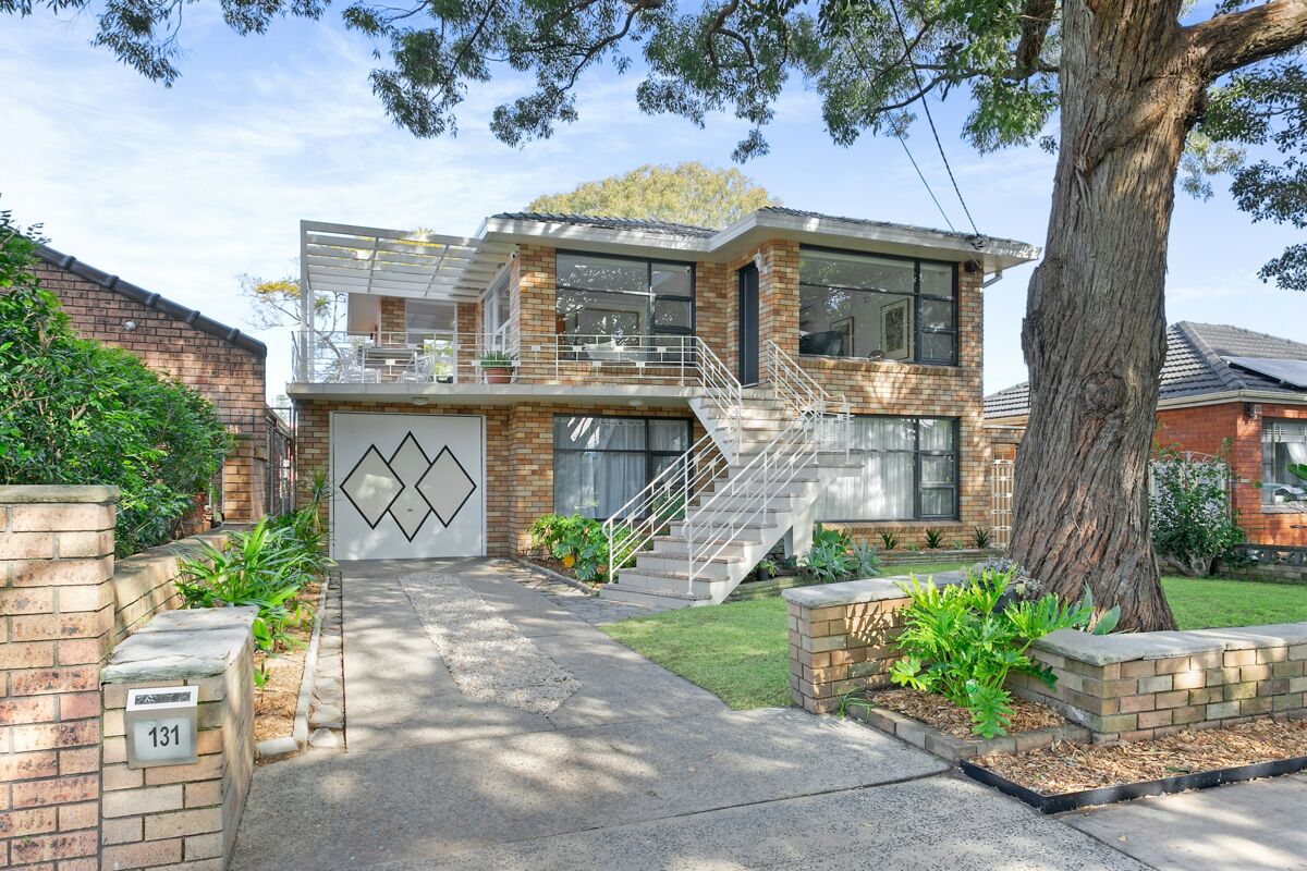 131 Sandringham Street, SANS SOUCI, Dolls Point - Thumbnail 2