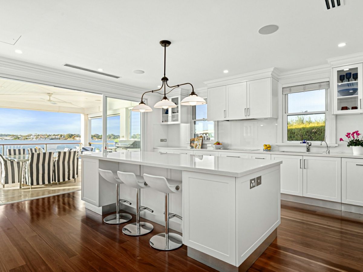 13 Holt Road, TAREN POINT, Taren Point - Thumbnail 5