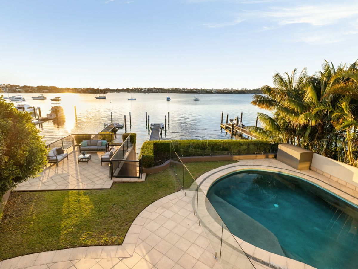 31 Holt Road, TAREN POINT, Taren Point - Image 1