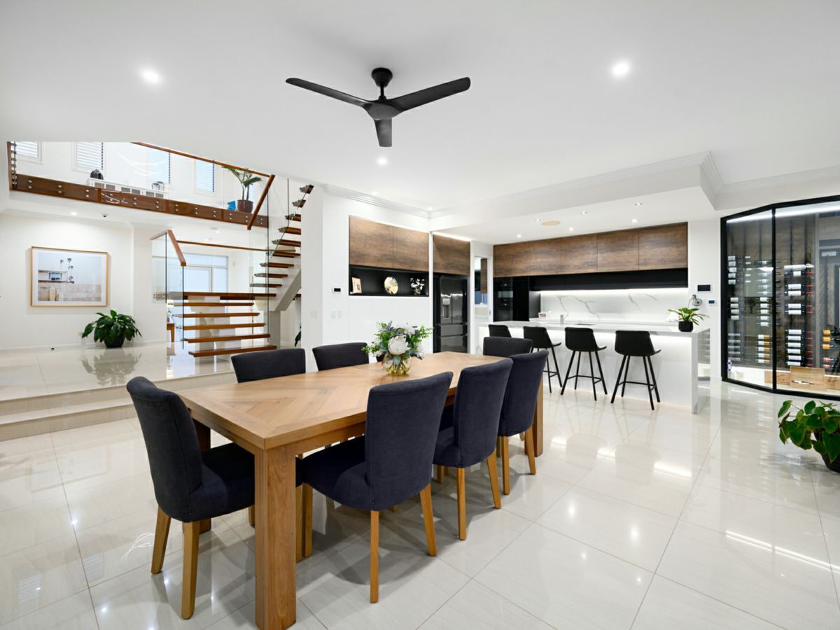 2327 Cressbrook Drive, HOPE ISLAND, Hope Island - Thumbnail 6
