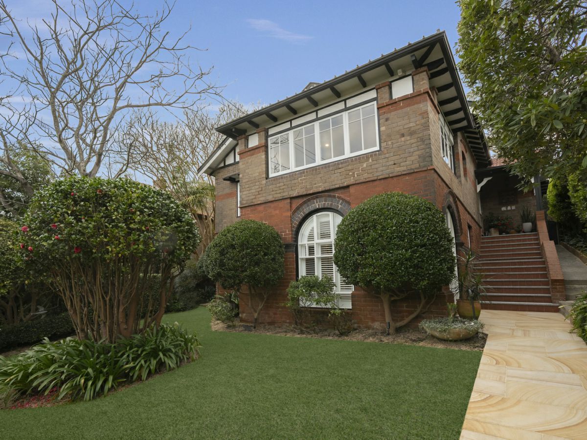 9 Thomas Avenue, ROSEVILLE, Roseville - Image 1