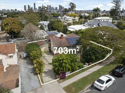 Picture of 3 bedroom house for sale.