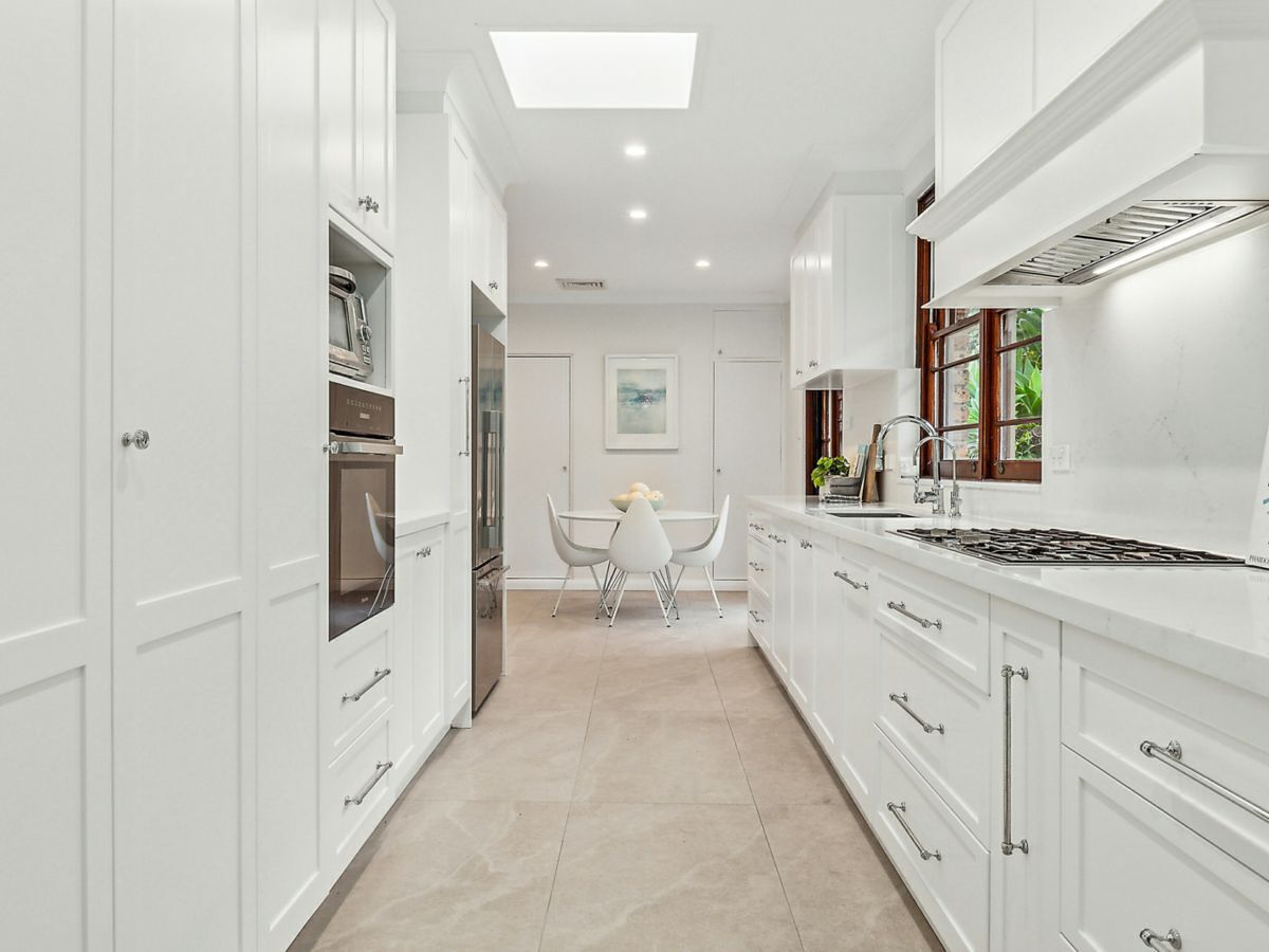 4 Padulla Place, CASTLE COVE, Castle Cove - Thumbnail 3