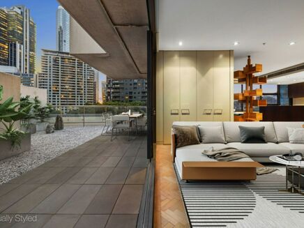 Picture of 3 bedroom apartment for sale.