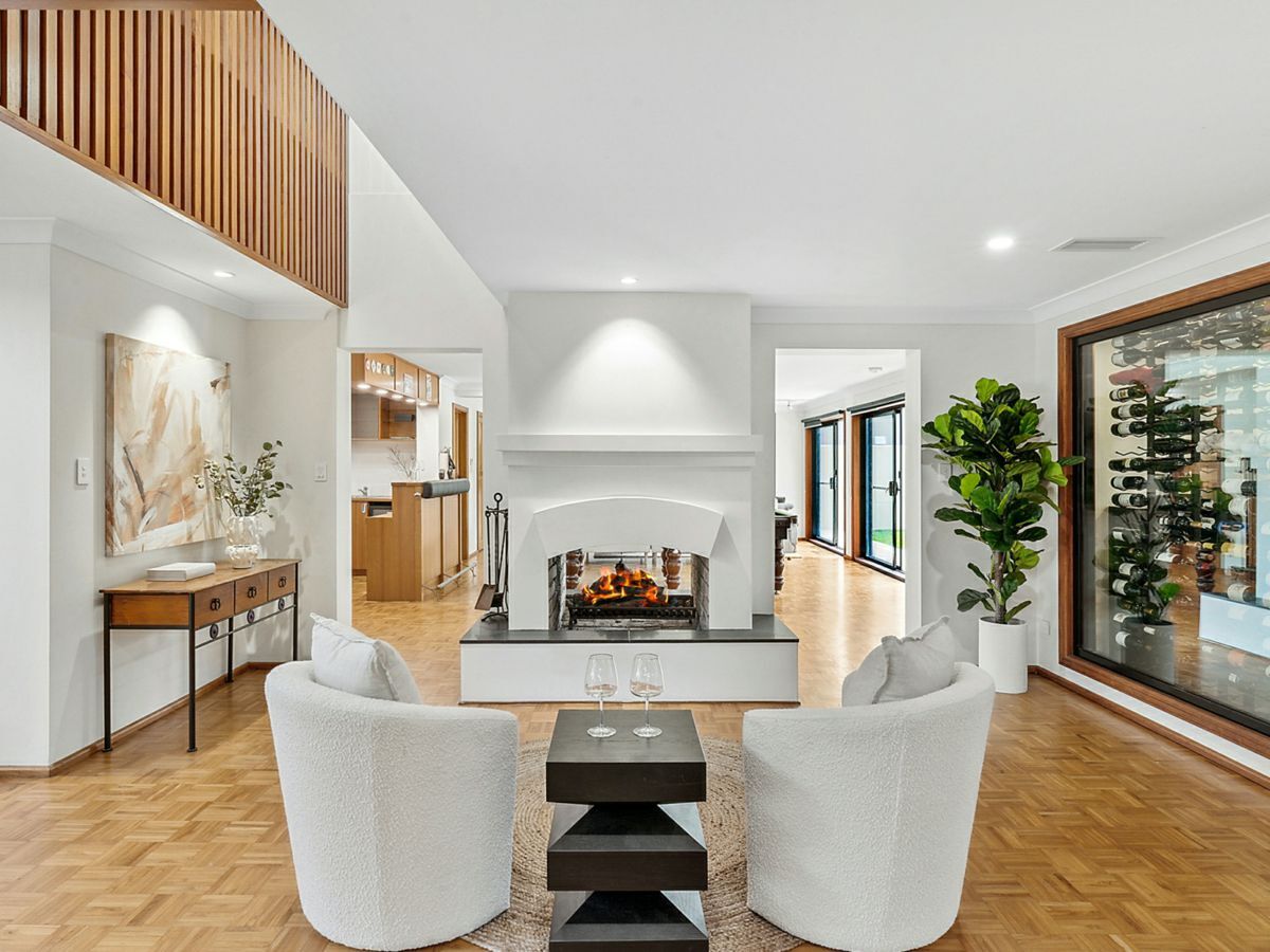 house for sale in 31 Mandalay Street, FIG TREE POCKET MCG22P1204508