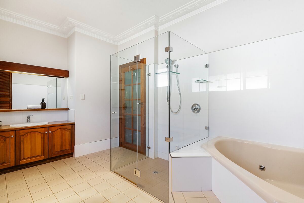 8 Warrane Road, ROSEVILLE CHASE, Roseville Chase - Thumbnail 8
