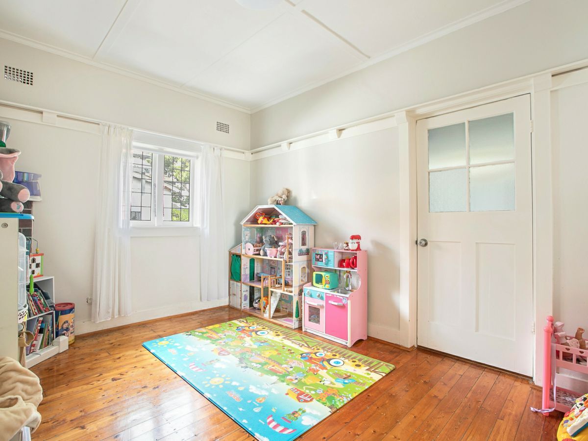 house for sale in 33 Osborne Road, LANE COVE mcg22p1209134 Knight Frank