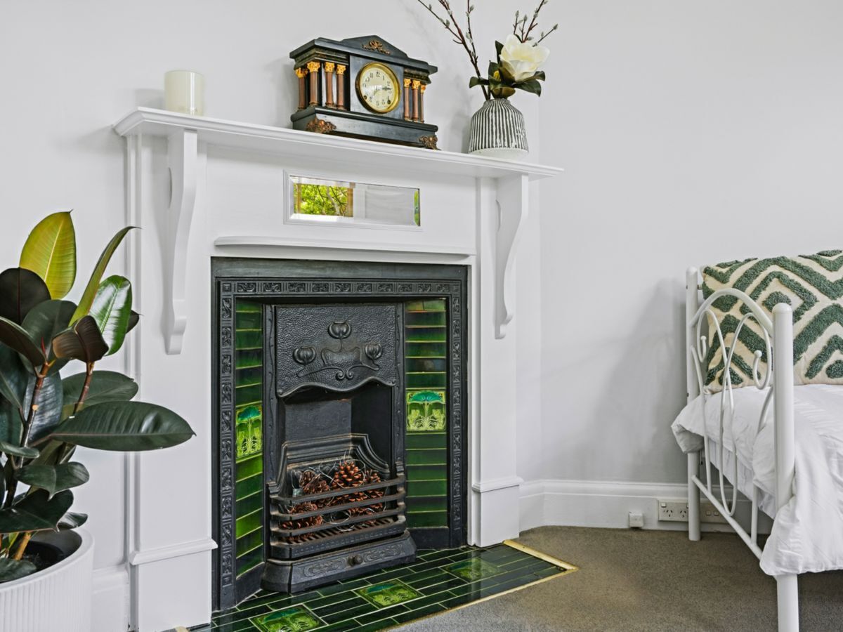 house for sale in 24 Chesterfield Road, EPPING mcg22p1211563 Knight