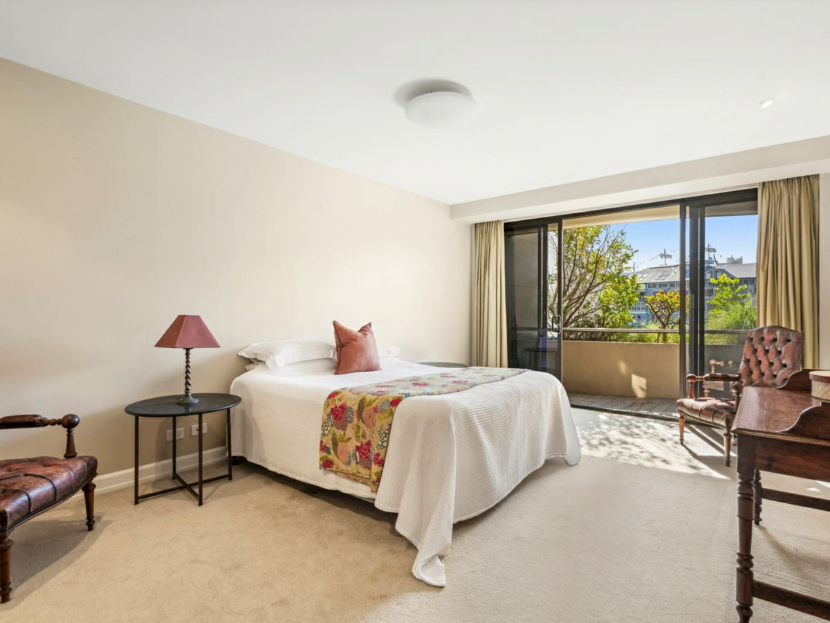 apartment for sale in 27/10 Lincoln Crescent, WOOLLOOMOOLOO