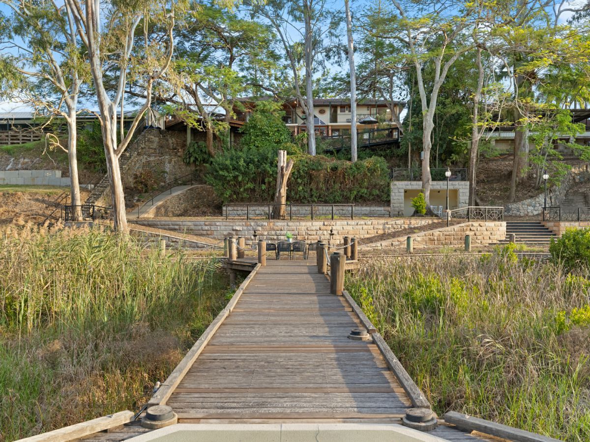 73 Kooringal Drive, JINDALEE, Jindalee - Thumbnail 6