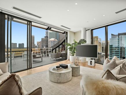 Picture of 3 bedroom apartment for sale.