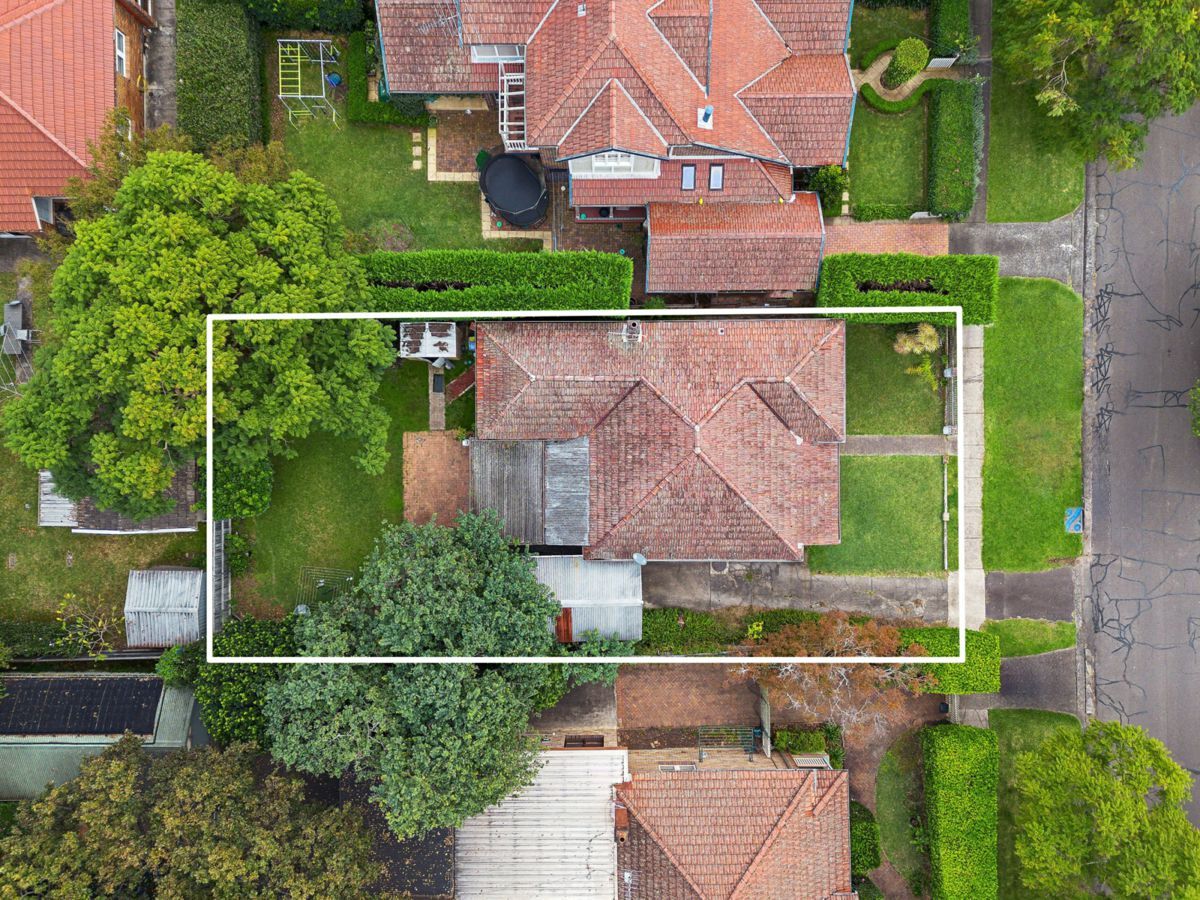 38 Second Avenue, WILLOUGHBY EAST, Willoughby East - Thumbnail 2