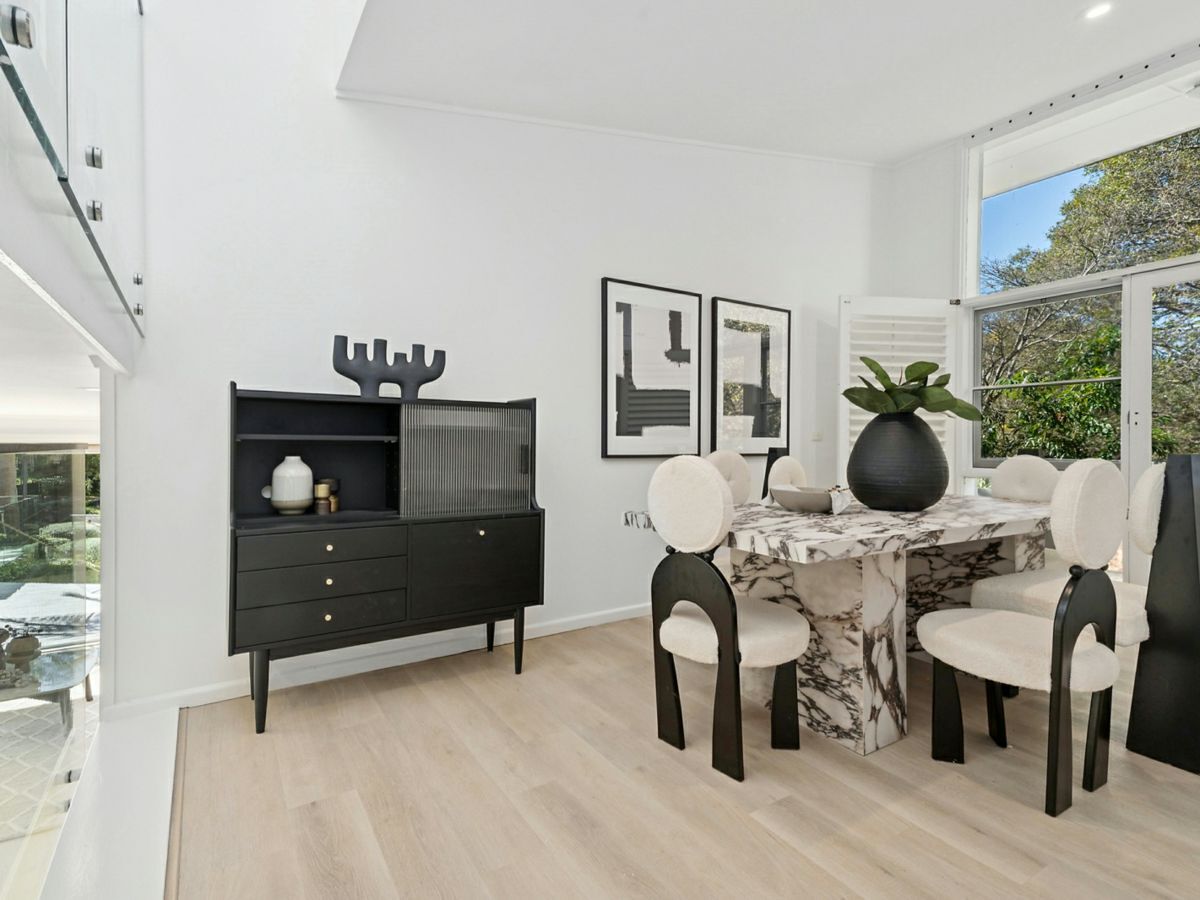 37 Sugarloaf Crescent, CASTLECRAG, Castlecrag - Thumbnail 7