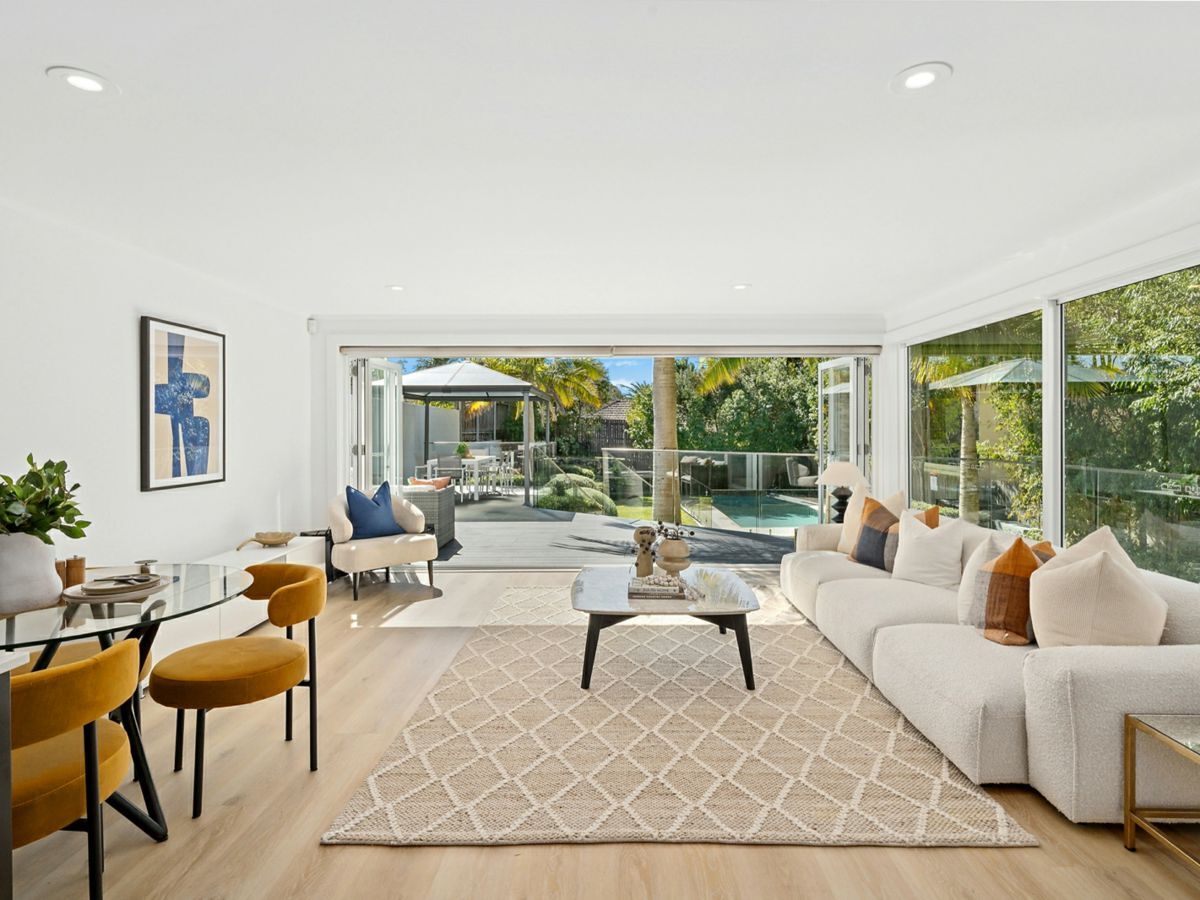 37 Sugarloaf Crescent, CASTLECRAG, Castlecrag - Image 1