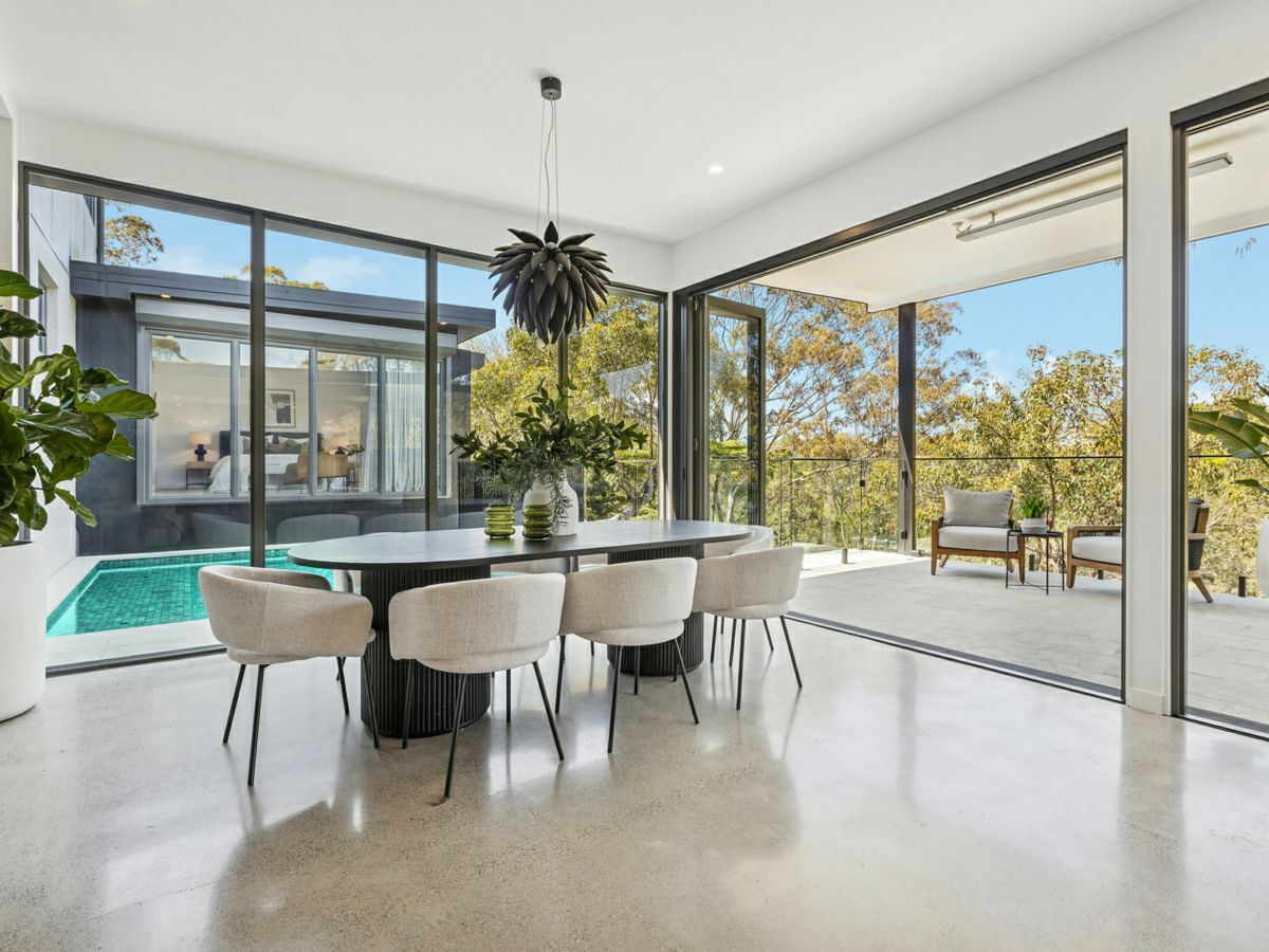 77 Rembrandt Drive, MIDDLE COVE, Middle Cove - Thumbnail 7
