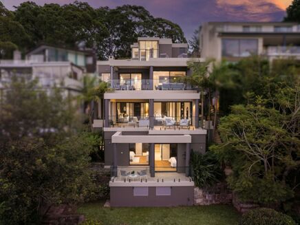 Picture of 4 bedroom house for sale.