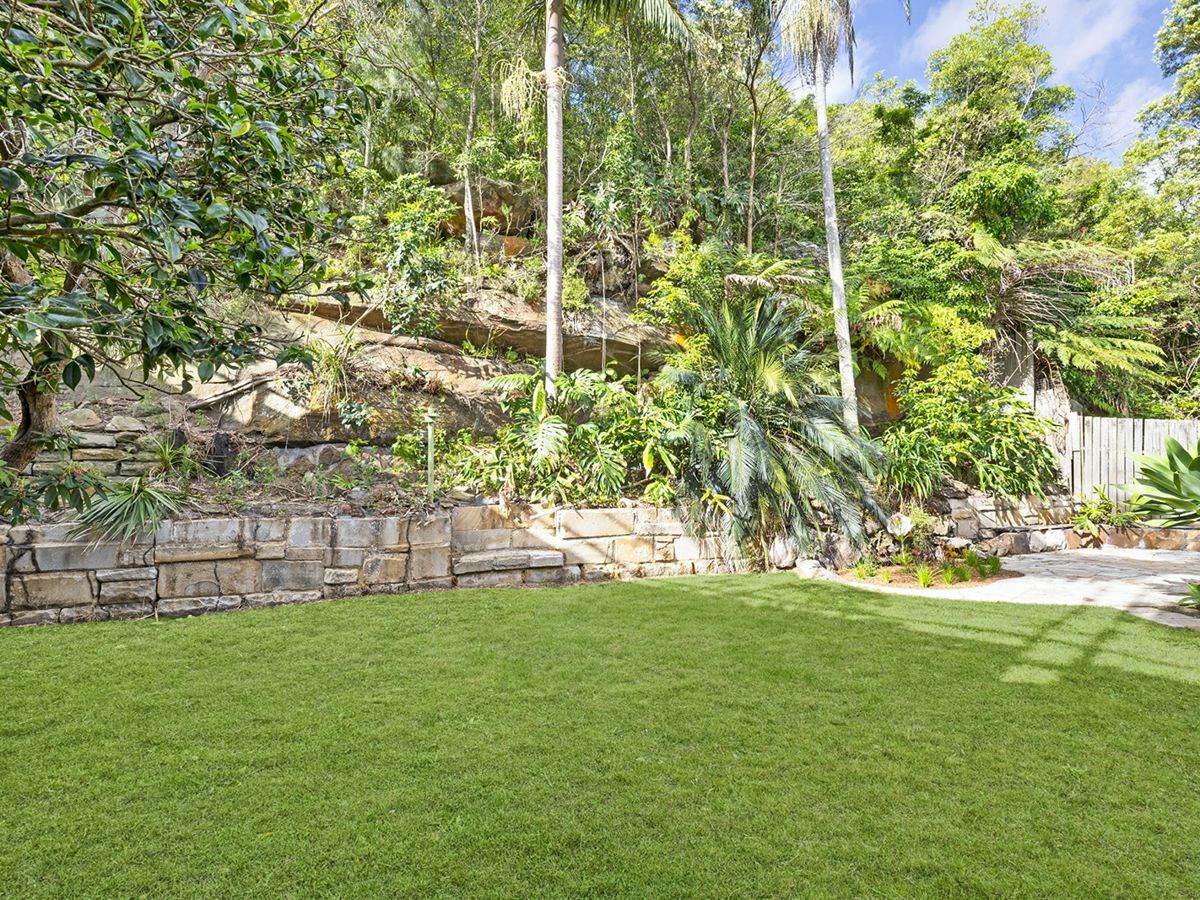 11 Upper Cliff Avenue, NORTHBRIDGE, Northbridge - Thumbnail 2