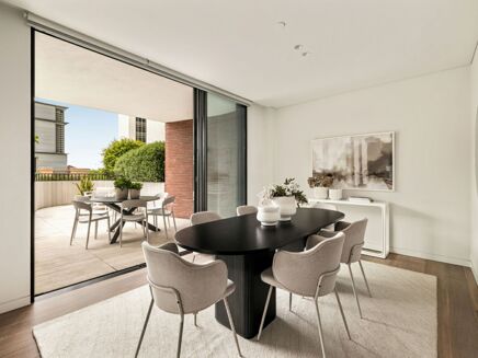 Picture of 3 bedroom apartment for sale.