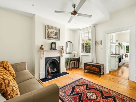 Picture of 3 bedroom house for sale.