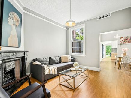 Picture of 3 bedroom house for sale.