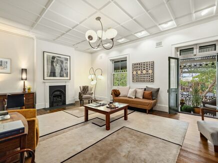 Picture of 3 bedroom house for sale.