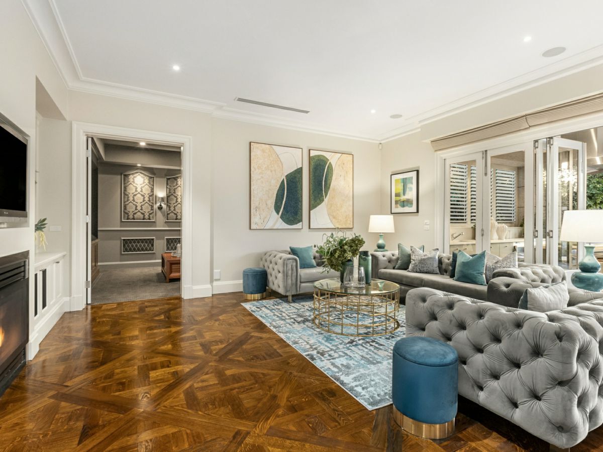 9 Smythe Avenue, MONT ALBERT, Mont Albert - Thumbnail 4