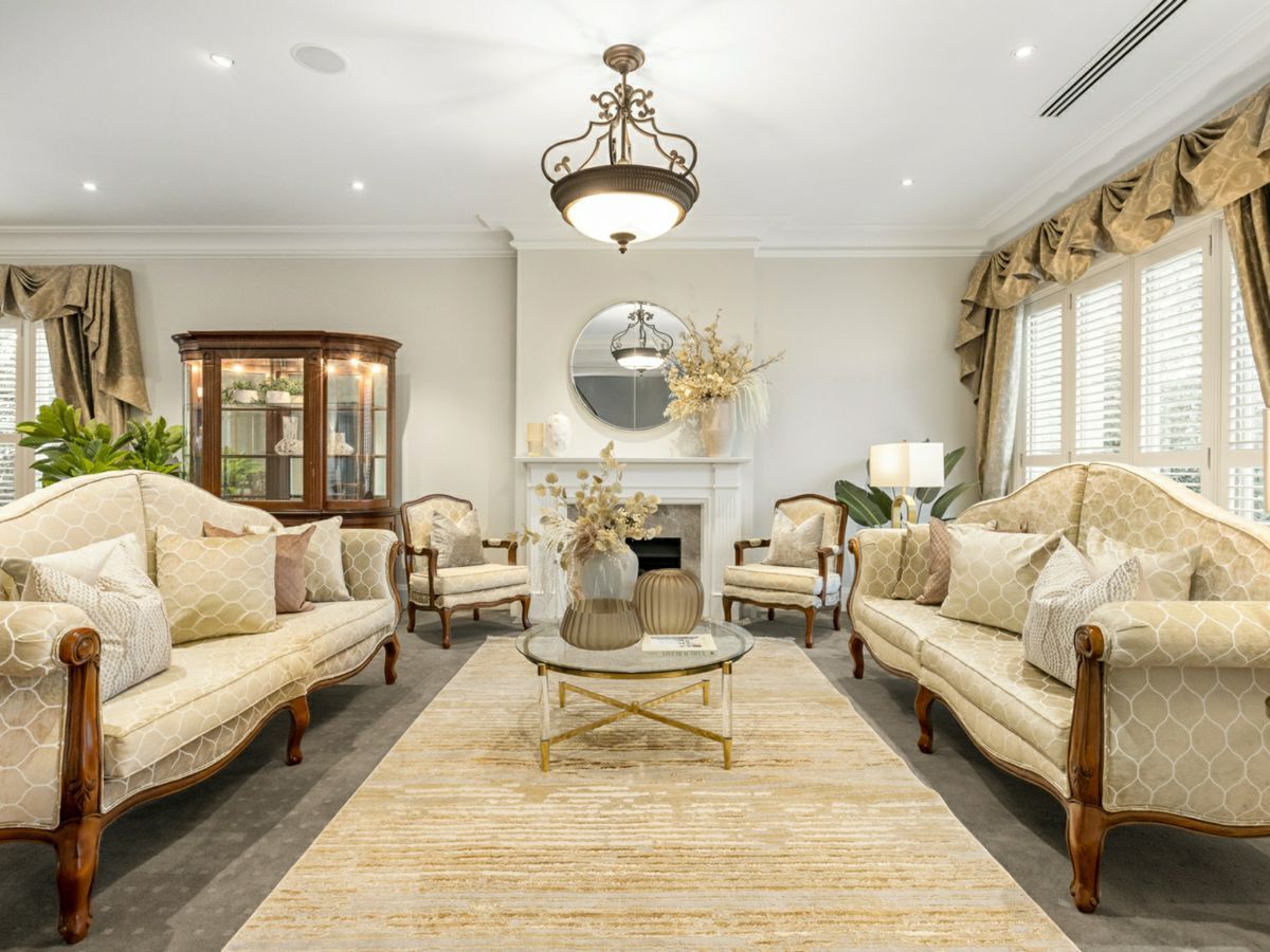 9 Smythe Avenue, MONT ALBERT, Mont Albert - Thumbnail 2