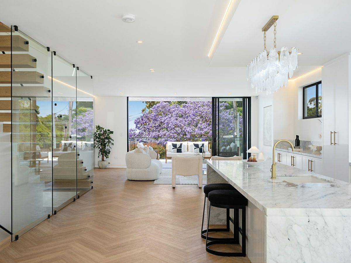 1 Montauban Avenue, SEAFORTH, Seaforth - Thumbnail 2