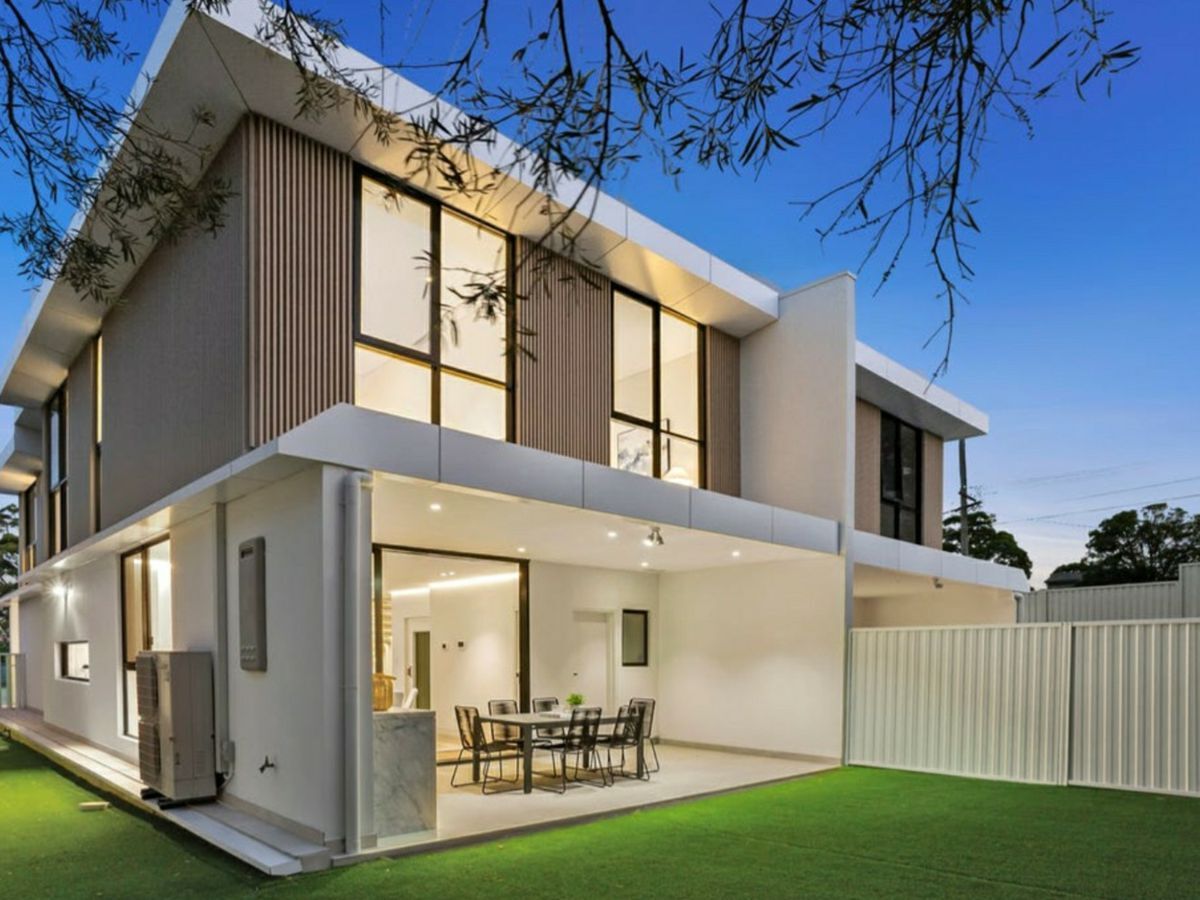 1A Montauban Avenue, SEAFORTH, Seaforth - Thumbnail 2