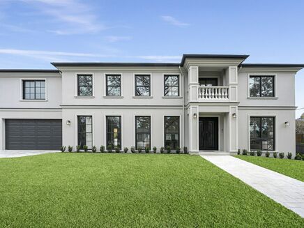 Picture of 5 bedroom house for sale.