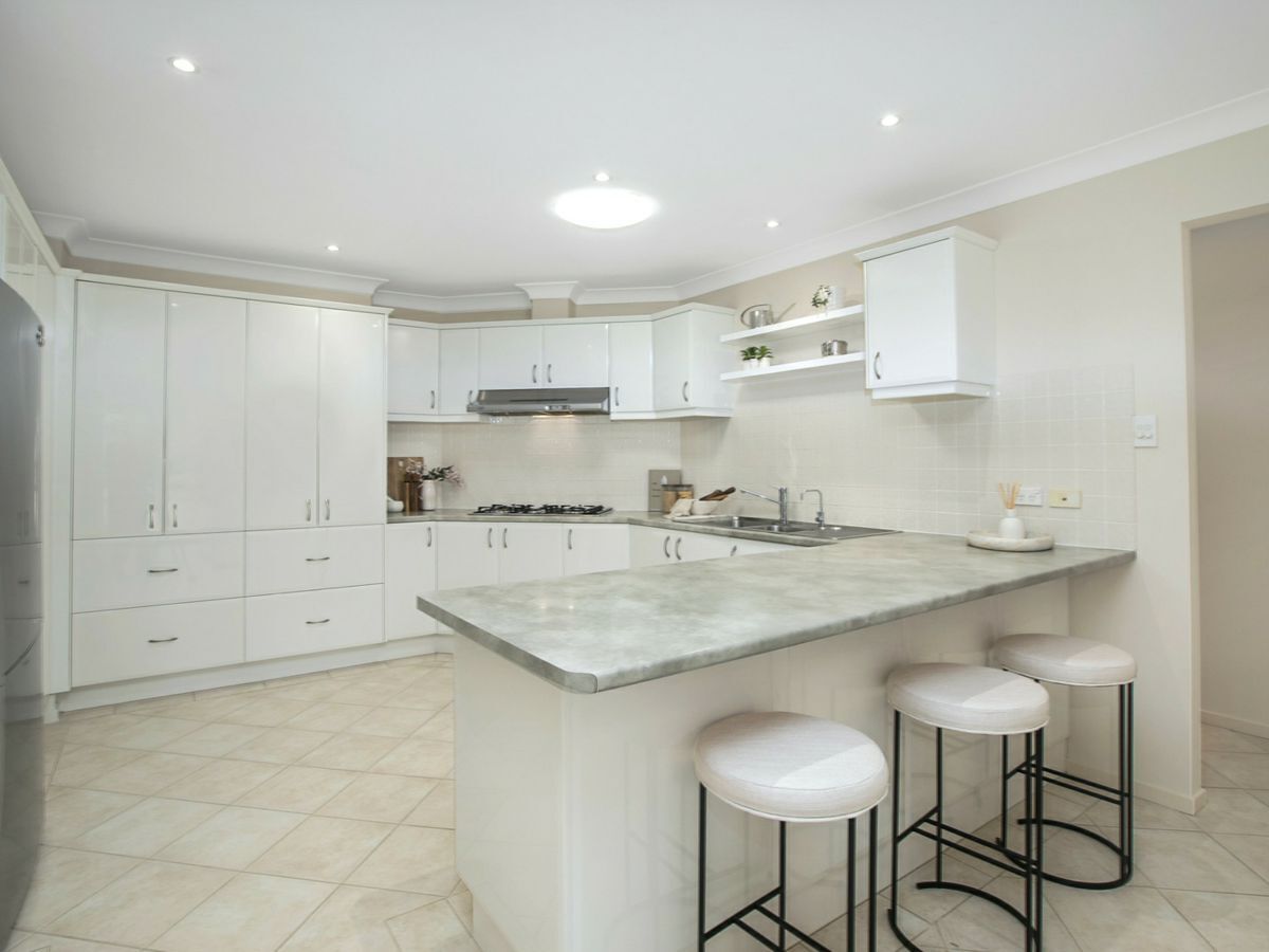 12 Kallista Avenue, ST IVES, St Ives - Thumbnail 2